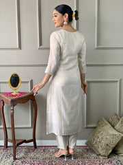 Women's Cream Simar Embroidered Straight Kurta with Simar Pant and Chinon Printed Dupatta Sets