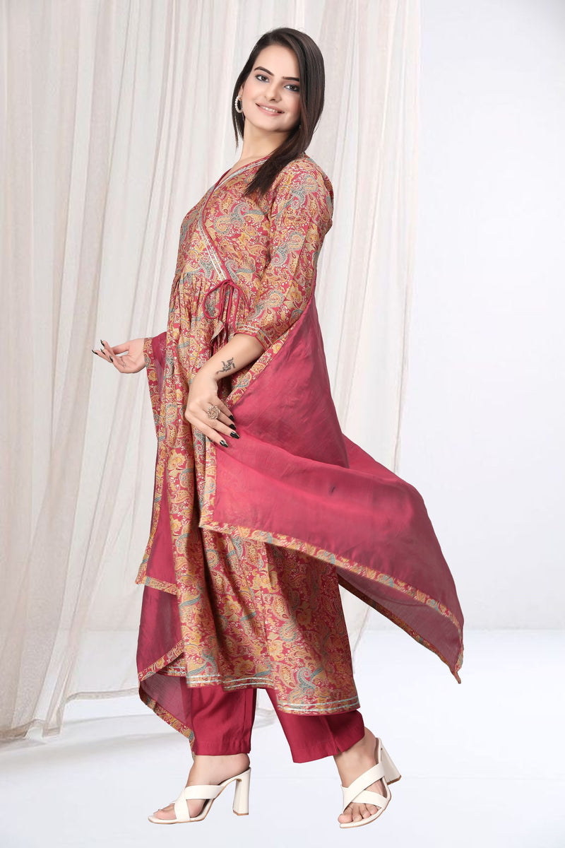 Luxurious Gajari Colour Kurta Set with Viscose Modal Dupatta and Bottom Wear